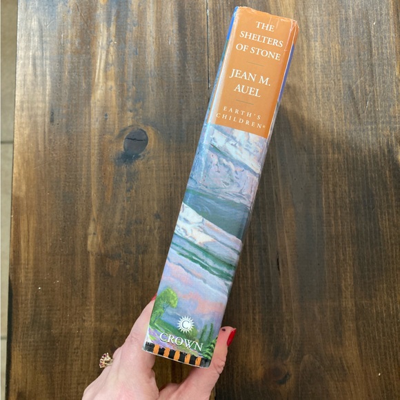 The Shelters of Stone by Jean M. Auel. 2002 Hardcover. Good Condition. Vintage! - Picture 2 of 16